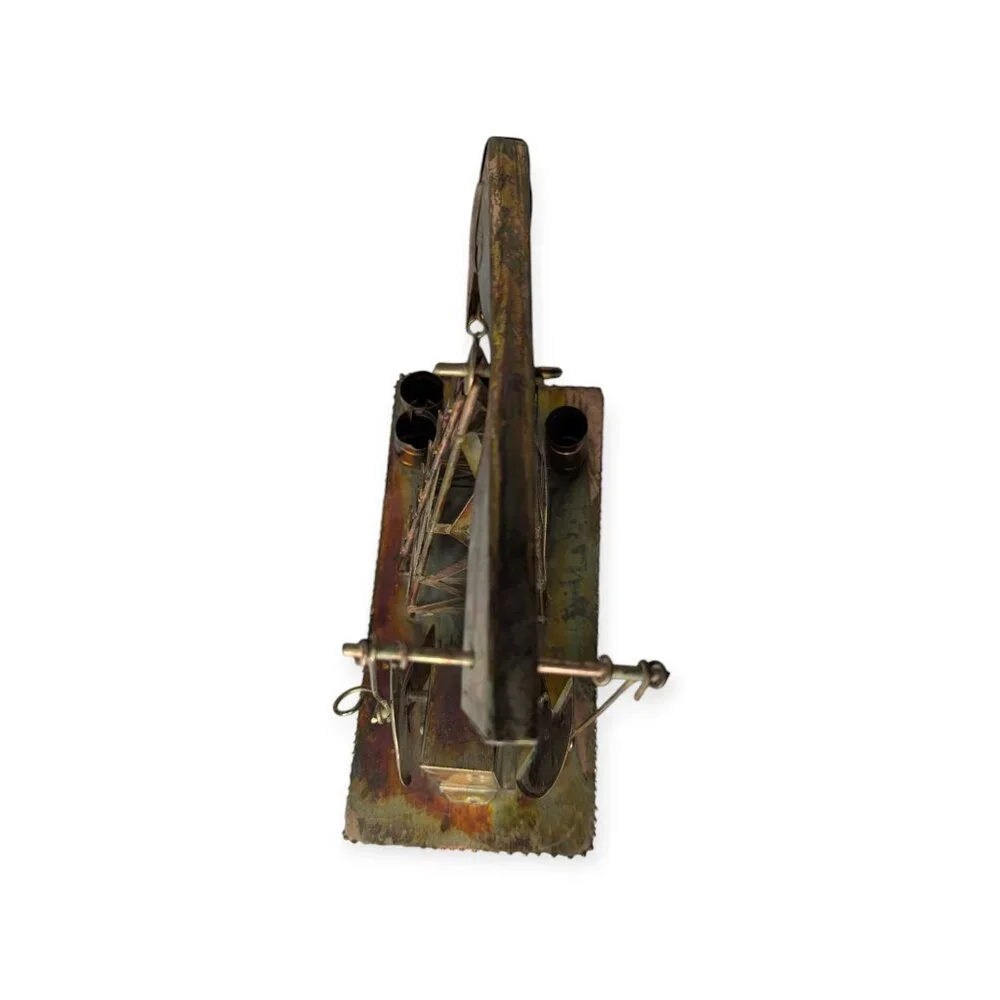 Vintage metal oil